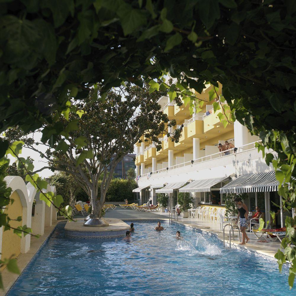 Augusta Club & Spa - Adults Only Lloret de Mar Buitenkant foto